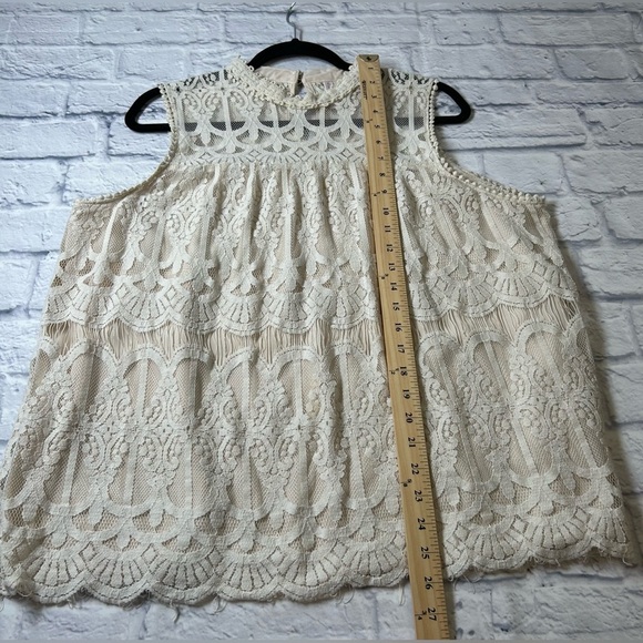 Xhilaration Cream Embellished Lace Sleeveless Blouse with Mandarin Collar. XXL - Picture 5 of 8